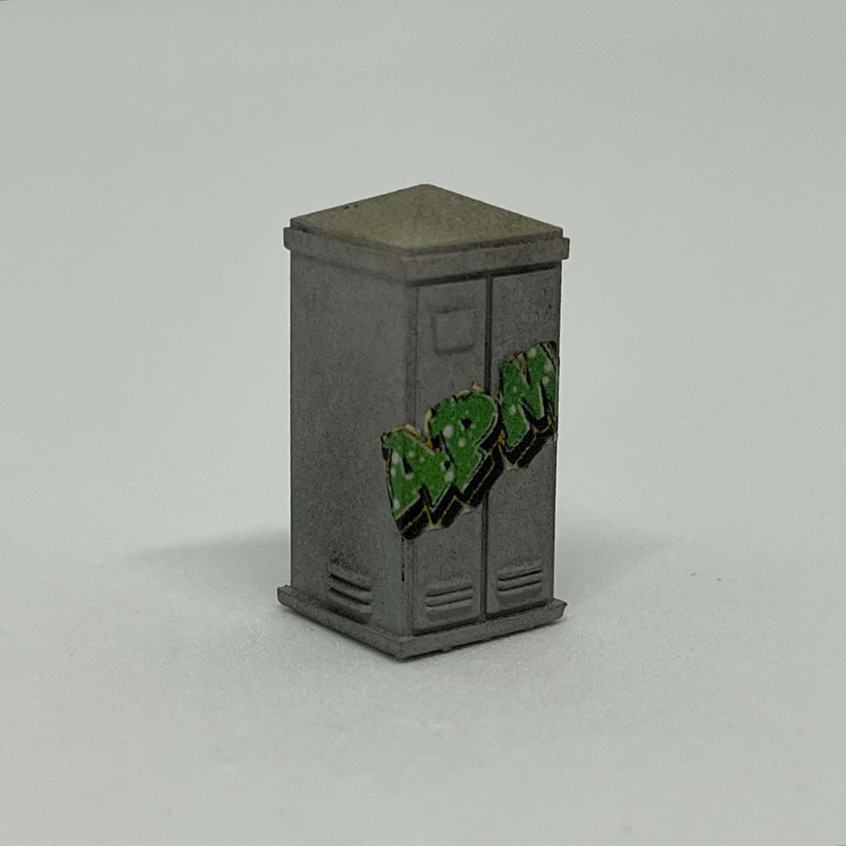 Armoire électrique avec toit