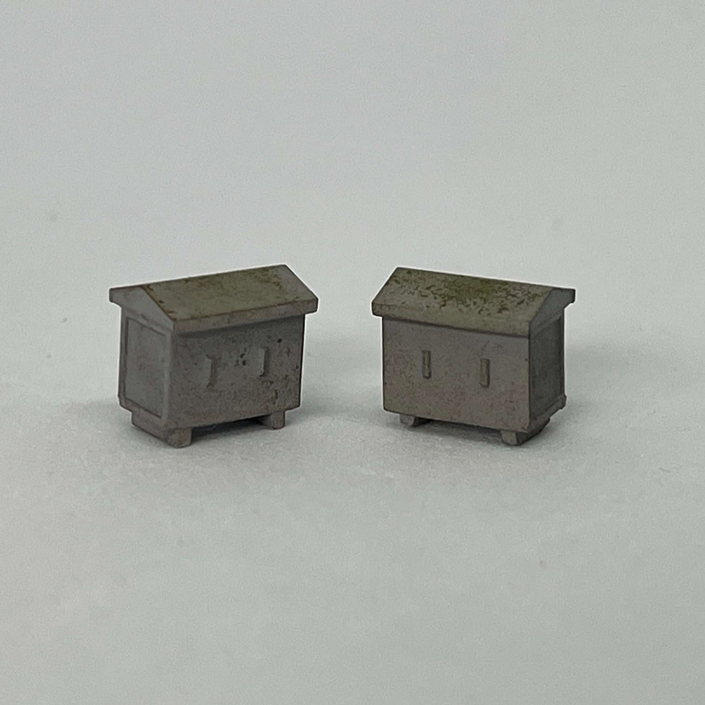 Caisse à piles x2