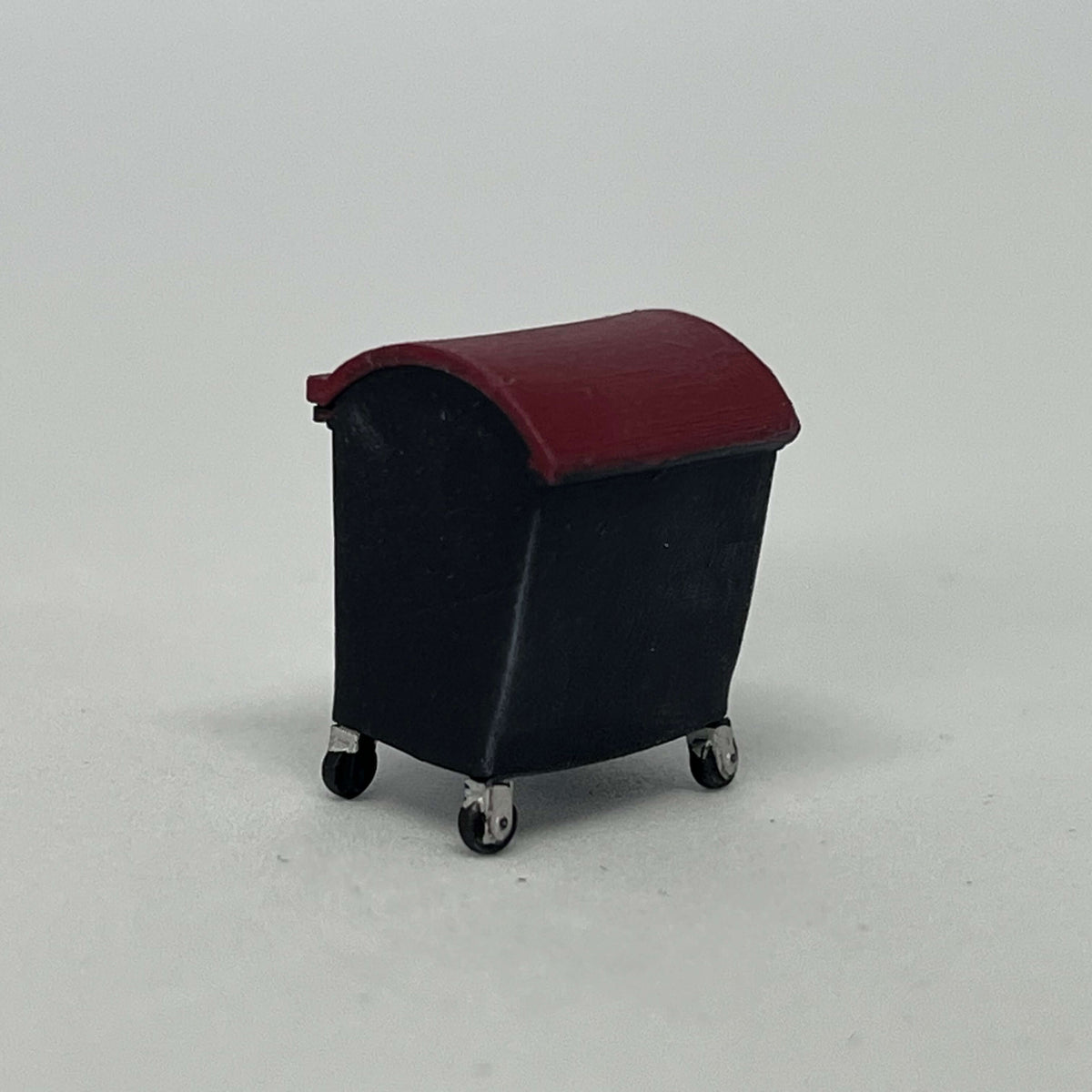 Poubelle conteneur grand modele 1  avec couvercle sur roulettes